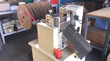 heat shrink cutting machine